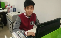 “职场小白”在中方